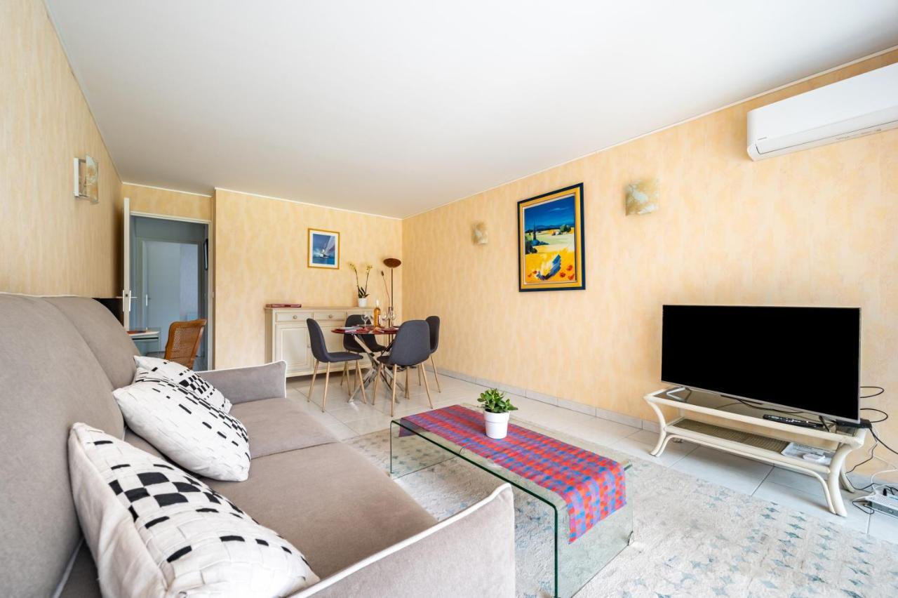Ferienwohnung Le Drive Saint-Raphaël Exterior foto